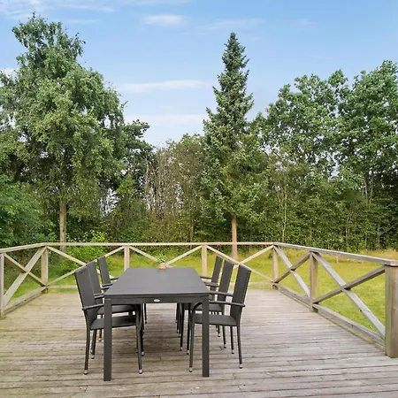 Lovely In With Kitchen Holiday home