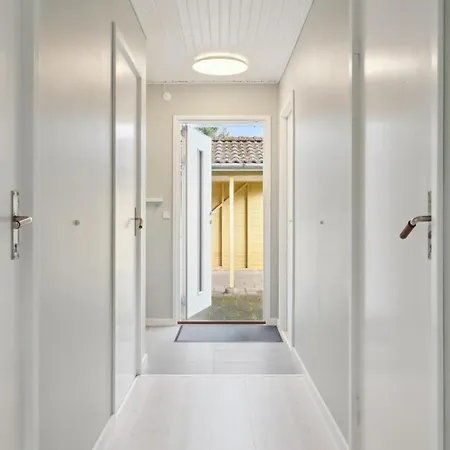 Gorgeous In With Wifi *